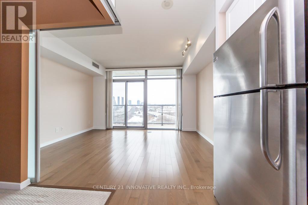 1107 - 105 The Queensway Way, Toronto, Ontario  M6S 5B5 - Photo 10 - W12859136