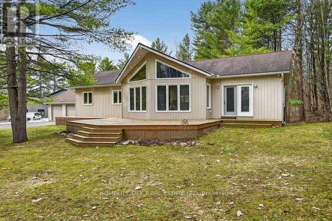 138 Escott Rockport Road, Leeds And The Thousand Islands, Ontario  K0E 1R0 - Photo 2 - X12965032