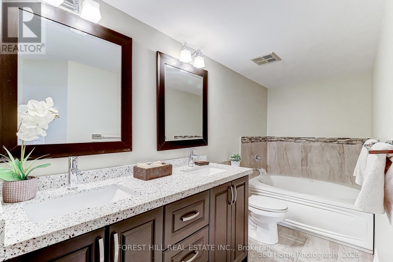 204 - 45 Kingsbridge Garden Circle, Mississauga, Ontario  L5R 3K4 - Photo 26 - W12963474