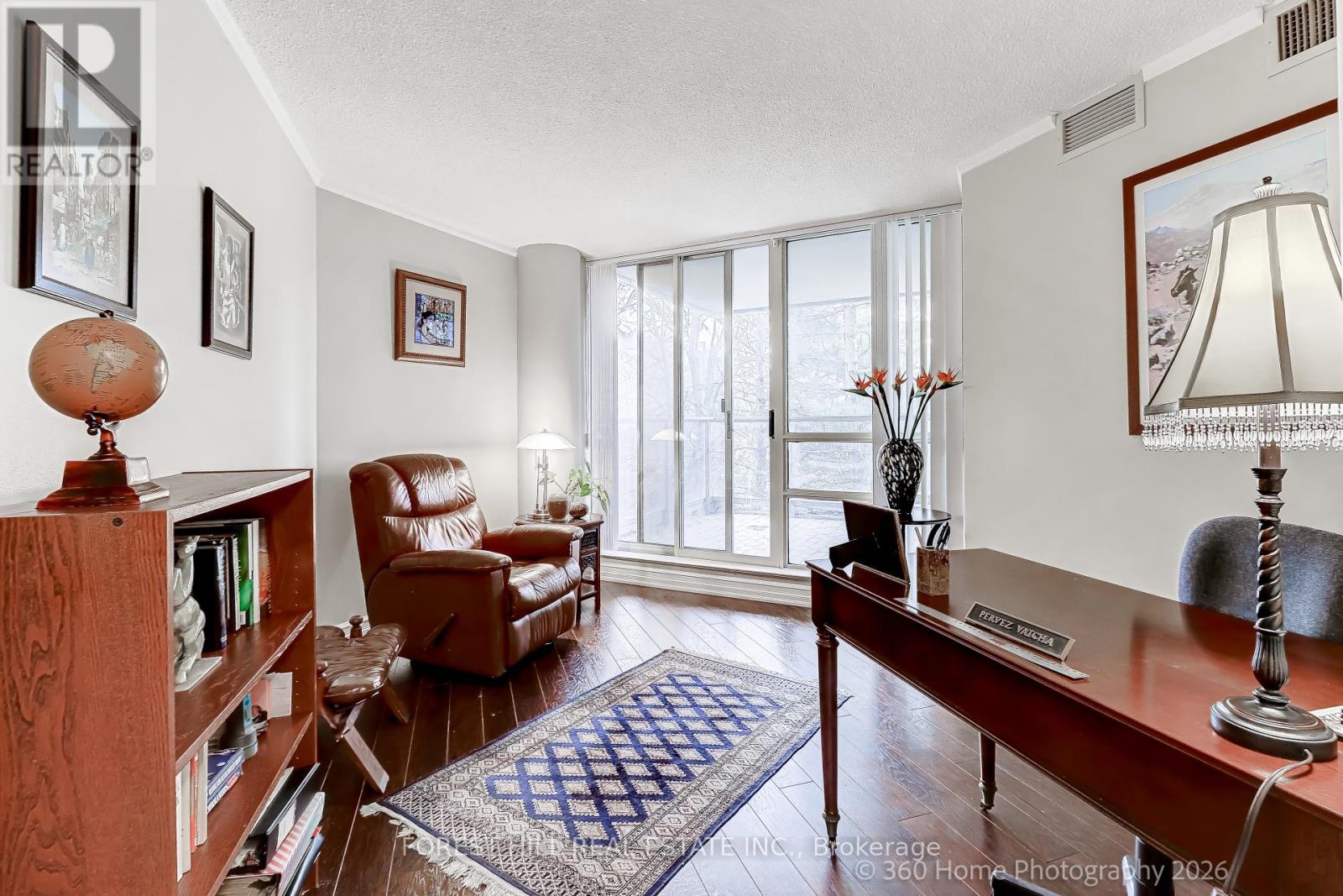 204 - 45 Kingsbridge Garden Circle, Mississauga, Ontario  L5R 3K4 - Photo 18 - W12963474