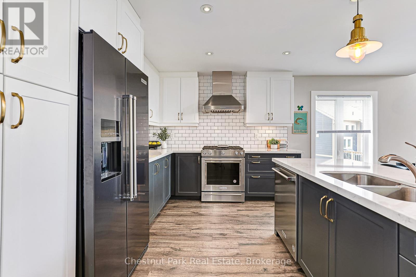 22 Kennedy Avenue, Collingwood, Ontario  L9Y 0Z5 - Photo 8 - S12965114