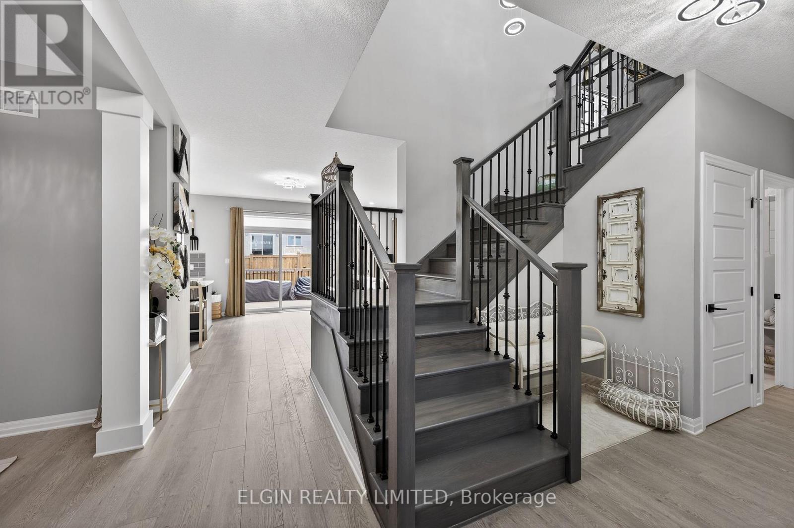 48 Snowy Owl Trail, Central Elgin, Ontario  N5R 0M7 - Photo 10 - X12666264