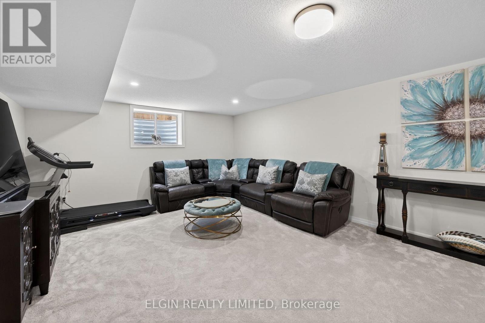 48 Snowy Owl Trail, Central Elgin, Ontario  N5R 0M7 - Photo 33 - X12666264