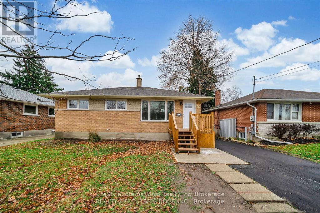 234 Stevenson Street N, Guelph, Ontario  N1E 5B4 - Photo 2 - X12965110