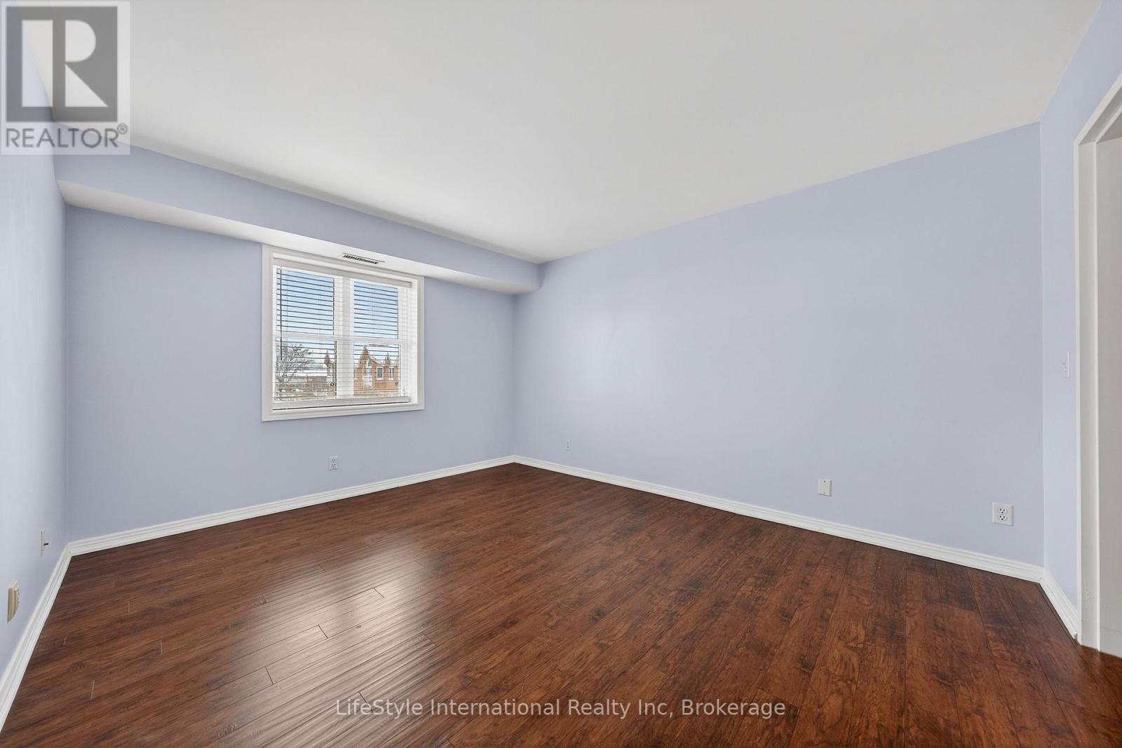 306 - 208 Silvercreek Parkway N, Guelph, Ontario N1H 8H2 - Photo 10 - X12965132