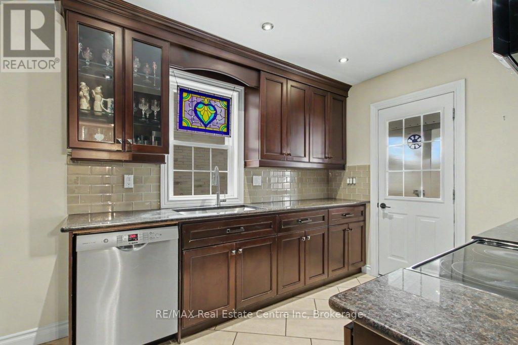 598 Woolwich Street, Guelph, Ontario  N1H 3Y2 - Photo 14 - X12965426