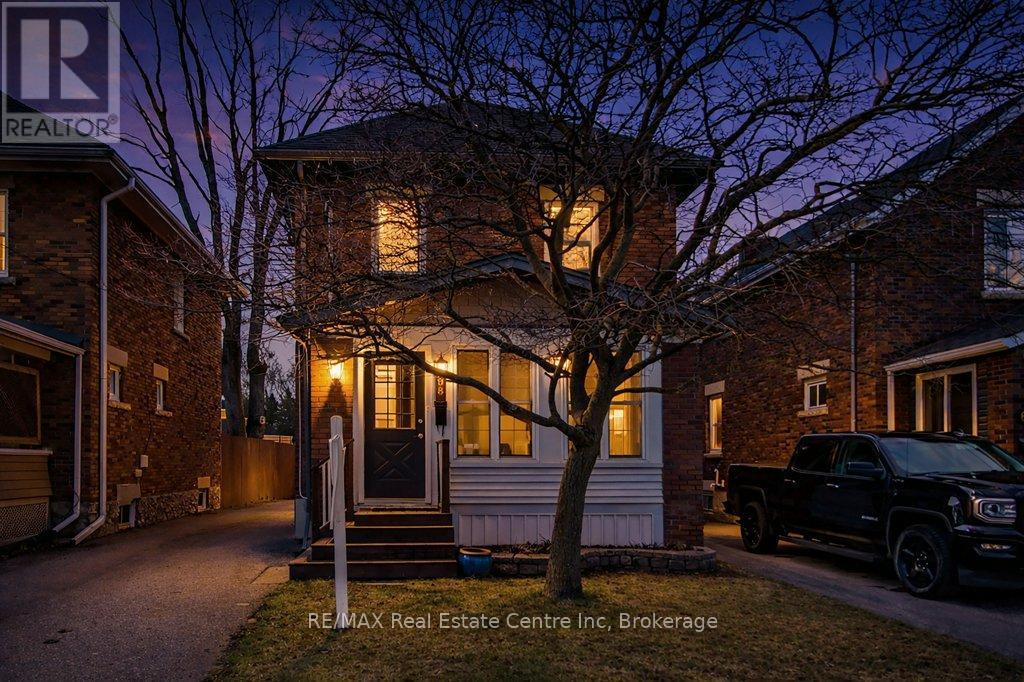 598 Woolwich Street, Guelph, Ontario  N1H 3Y2 - Photo 2 - X12965426