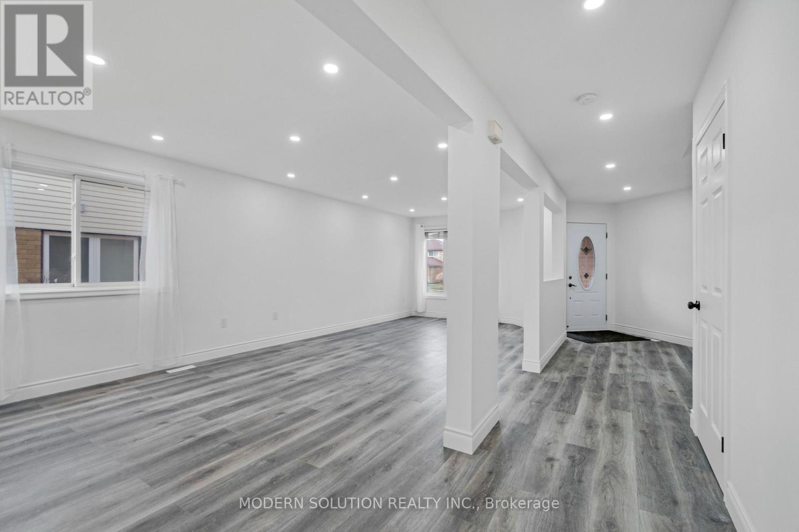 168 Fusilier Drive, Hamilton, Ontario  L9B 2C8 - Photo 11 - X12964750