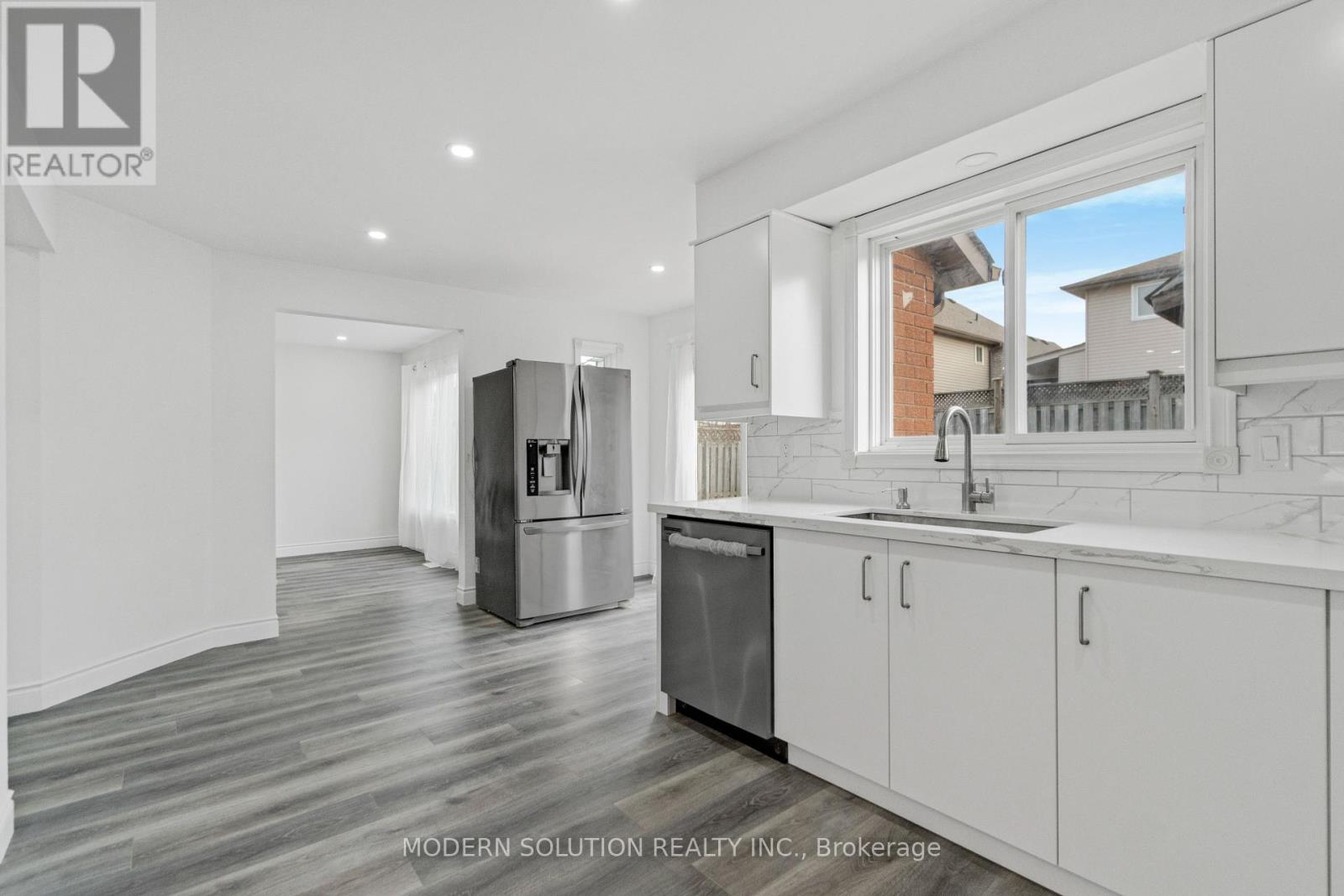 168 Fusilier Drive, Hamilton, Ontario  L9B 2C8 - Photo 23 - X12964750