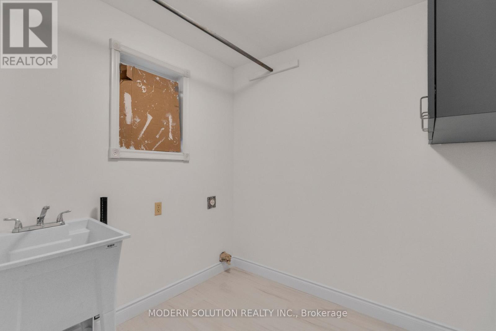 168 Fusilier Drive, Hamilton, Ontario  L9B 2C8 - Photo 25 - X12964750