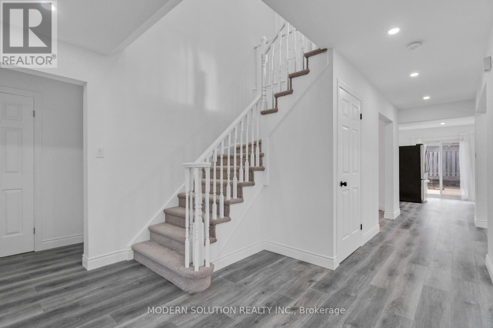 168 Fusilier Drive, Hamilton, Ontario  L9B 2C8 - Photo 26 - X12964750