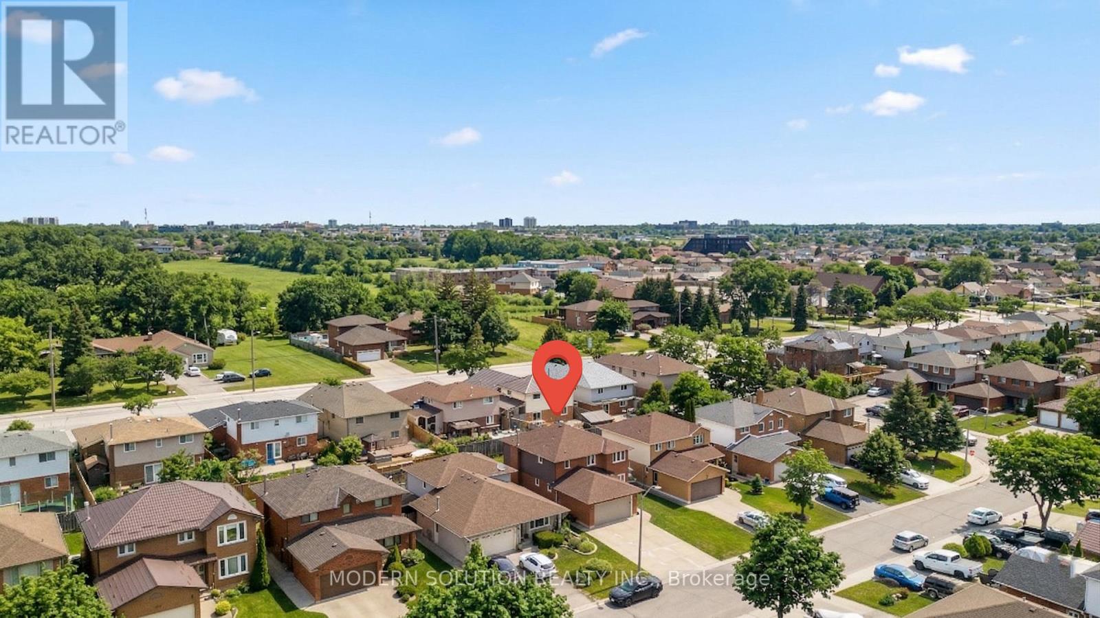 168 Fusilier Drive, Hamilton, Ontario  L9B 2C8 - Photo 4 - X12964750