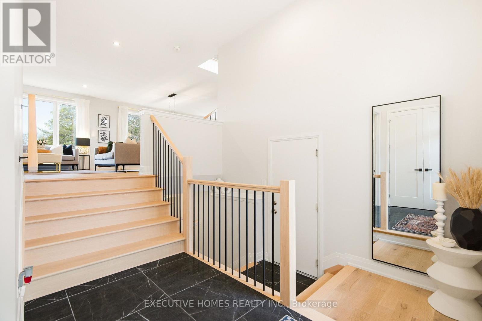 142 Aubrais Crescent, Ottawa, Ontario  K1W 0N1 - Photo 7 - X12964842