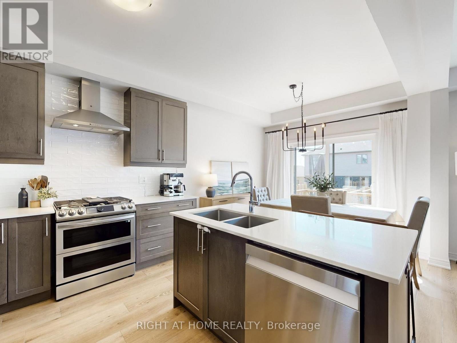 39 Baker Lane, Brant, Ontario  N3L 0J7 - Photo 12 - X12964846