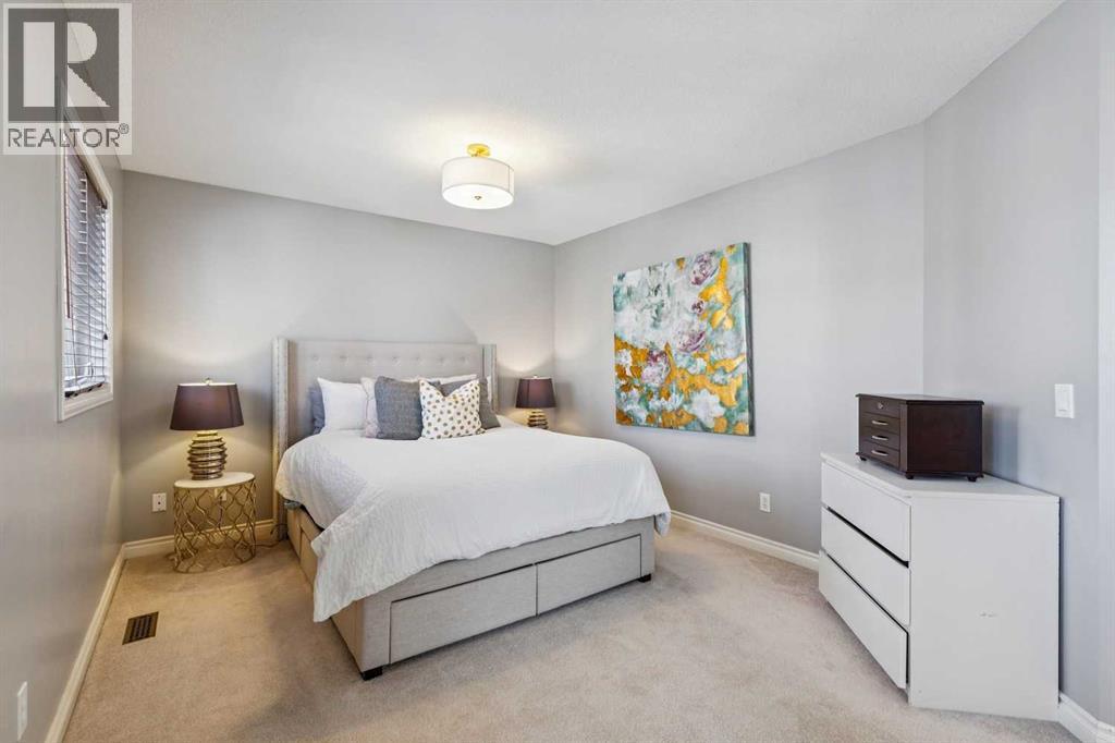 107 Sheep River Bay, Okotoks, Alberta  T1S 1R3 - Photo 15 - A2298402