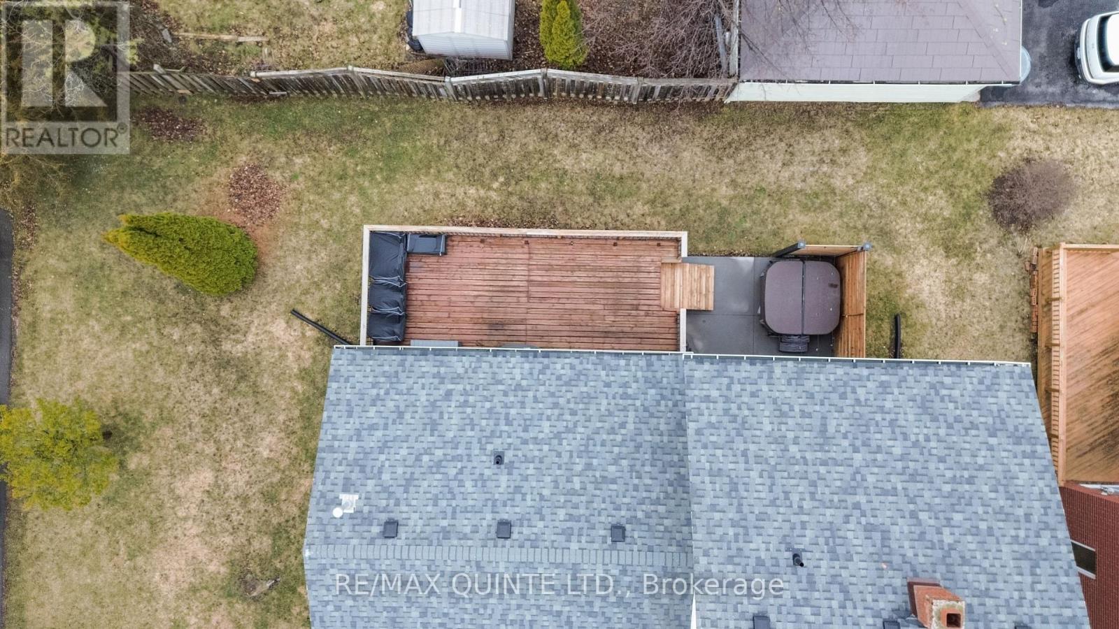 310 Bridge Street W, Belleville, Ontario  K8N 4Z2 - Photo 11 - X12965098