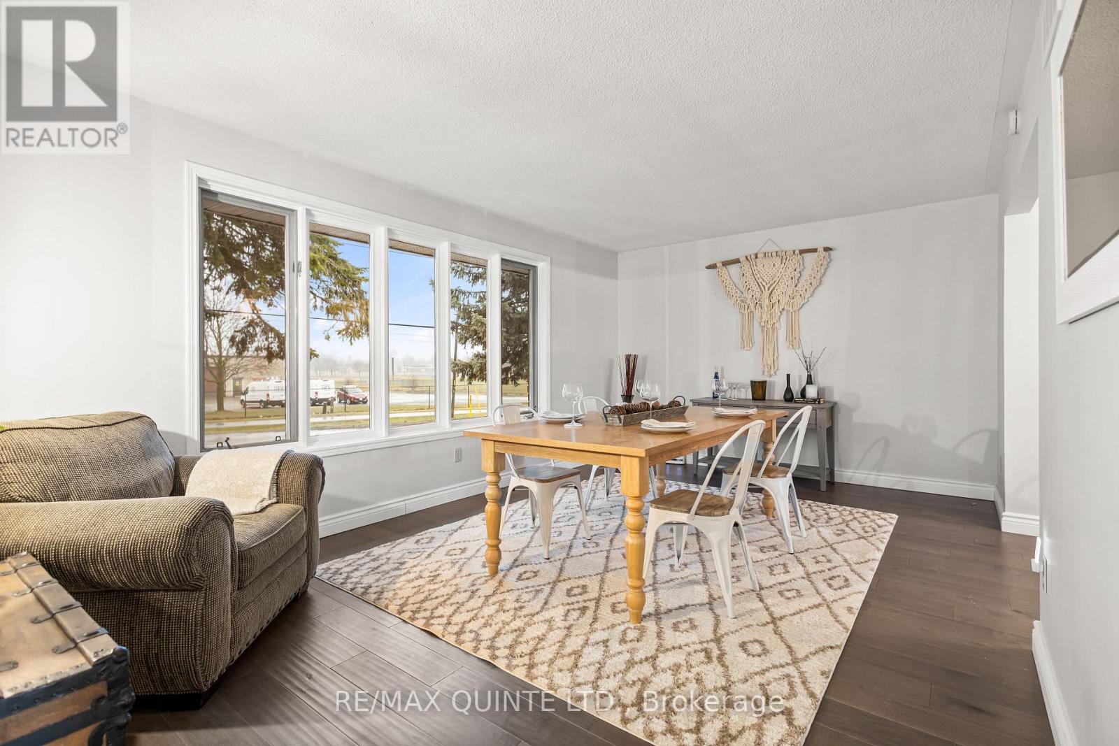 310 Bridge Street W, Belleville, Ontario  K8N 4Z2 - Photo 14 - X12965098