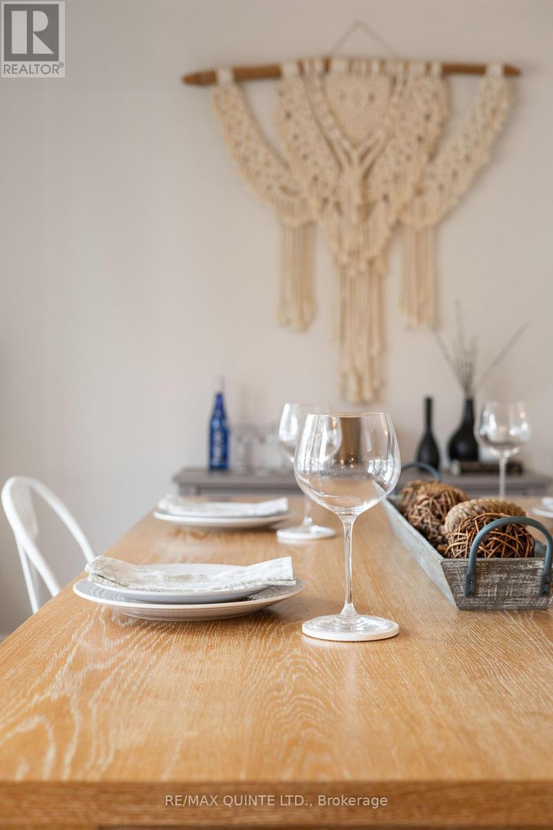 310 Bridge Street W, Belleville, Ontario  K8N 4Z2 - Photo 16 - X12965098