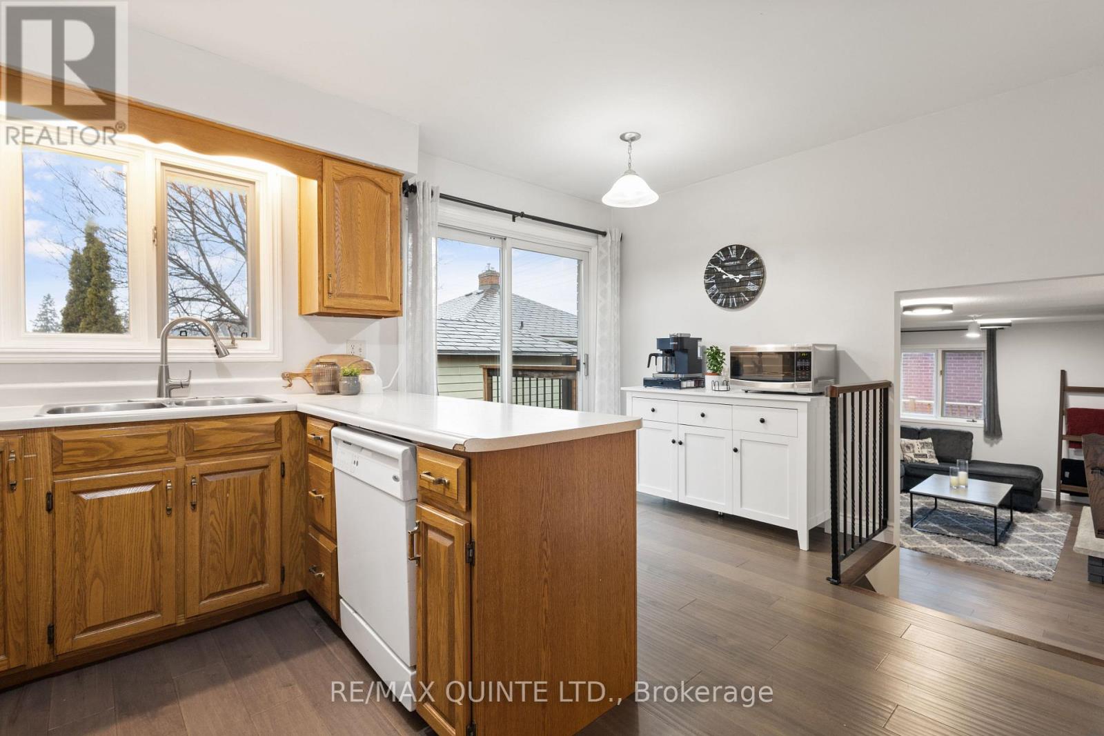 310 Bridge Street W, Belleville, Ontario  K8N 4Z2 - Photo 21 - X12965098