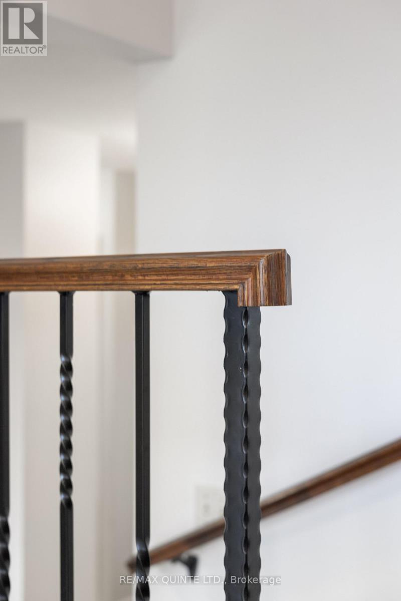 310 Bridge Street W, Belleville, Ontario  K8N 4Z2 - Photo 24 - X12965098