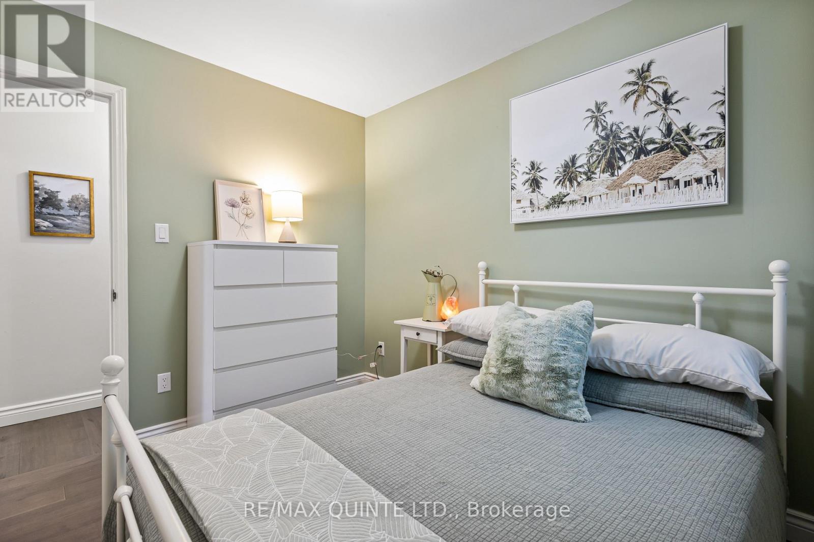 310 Bridge Street W, Belleville, Ontario  K8N 4Z2 - Photo 34 - X12965098