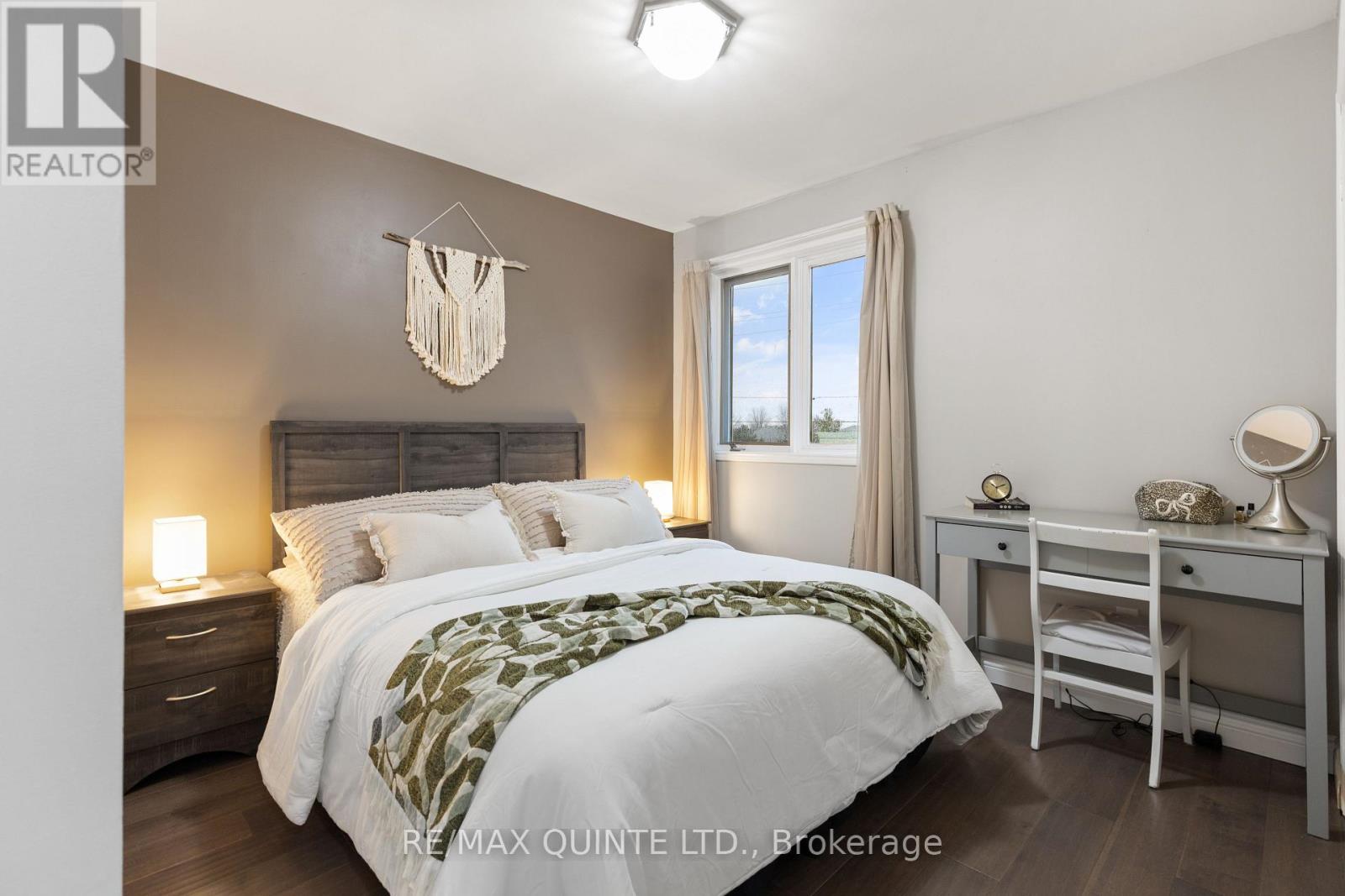 310 Bridge Street W, Belleville, Ontario  K8N 4Z2 - Photo 35 - X12965098