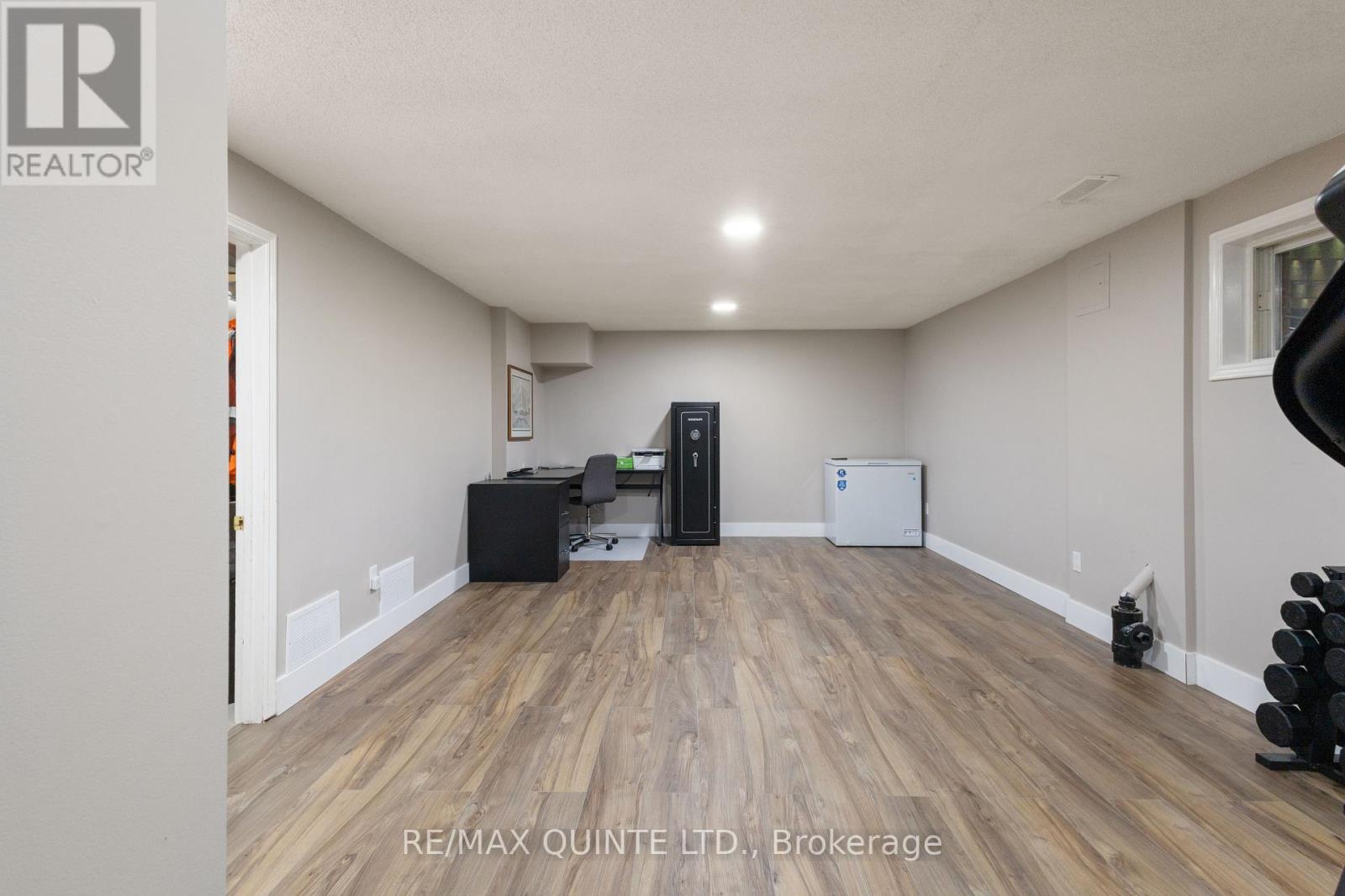 310 Bridge Street W, Belleville, Ontario  K8N 4Z2 - Photo 45 - X12965098