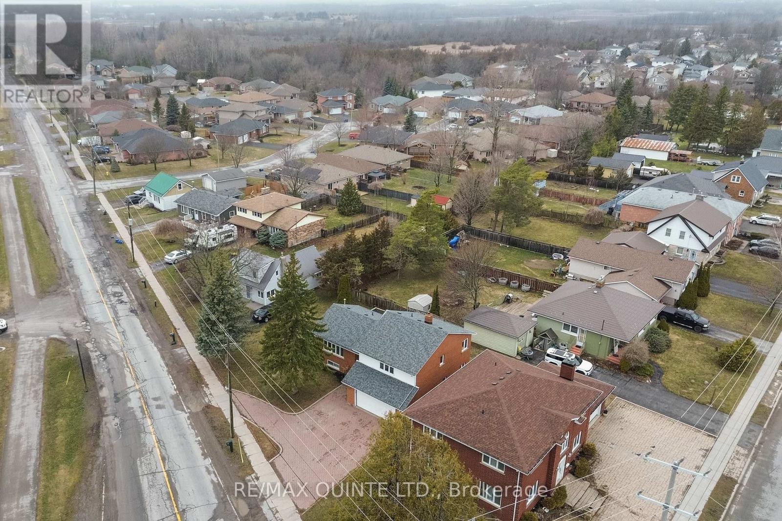 310 Bridge Street W, Belleville, Ontario  K8N 4Z2 - Photo 9 - X12965098