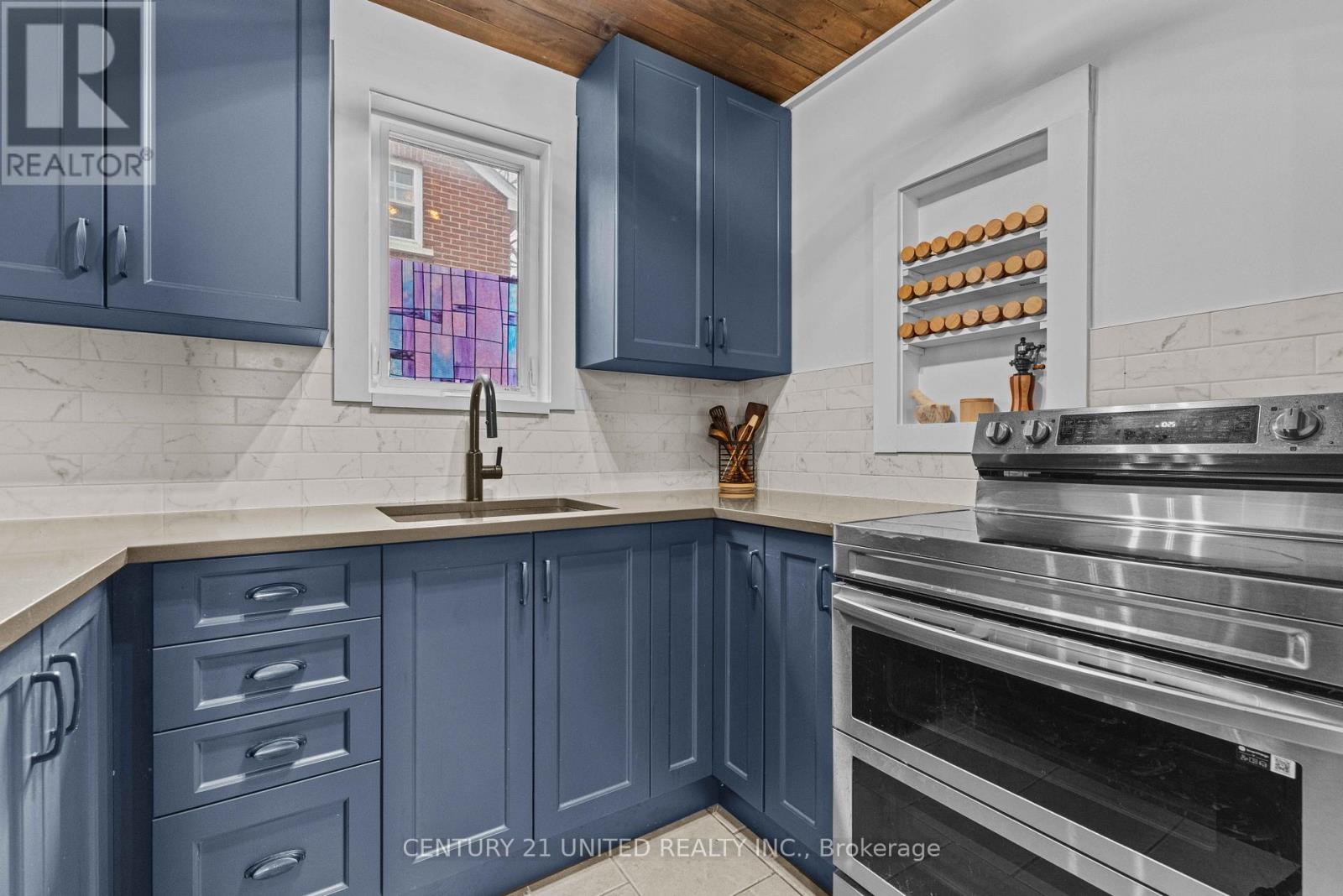 296 Mcgill Street, Peterborough, Ontario  K9J 1W5 - Photo 11 - X12965316