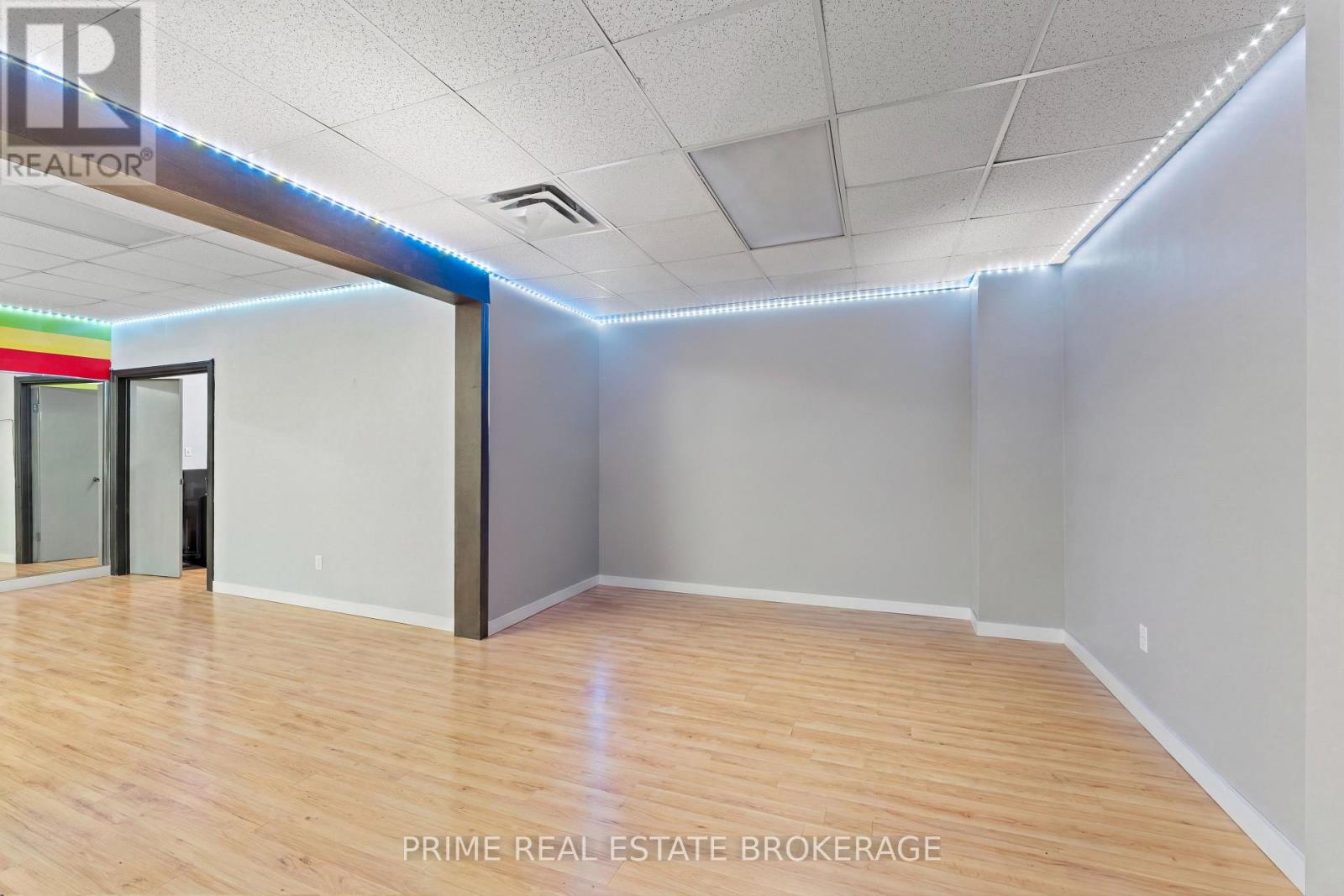 544 Queen Street, Chatham-Kent, Ontario  N7M 2J6 - Photo 16 - X12964496