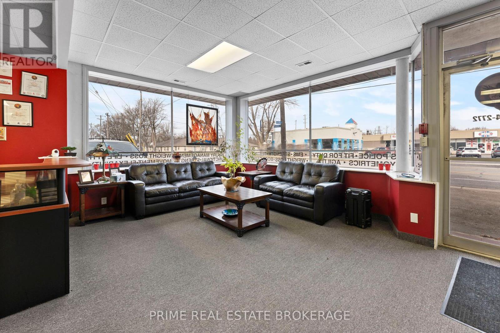 544 Queen Street, Chatham-Kent, Ontario  N7M 2J6 - Photo 6 - X12964496