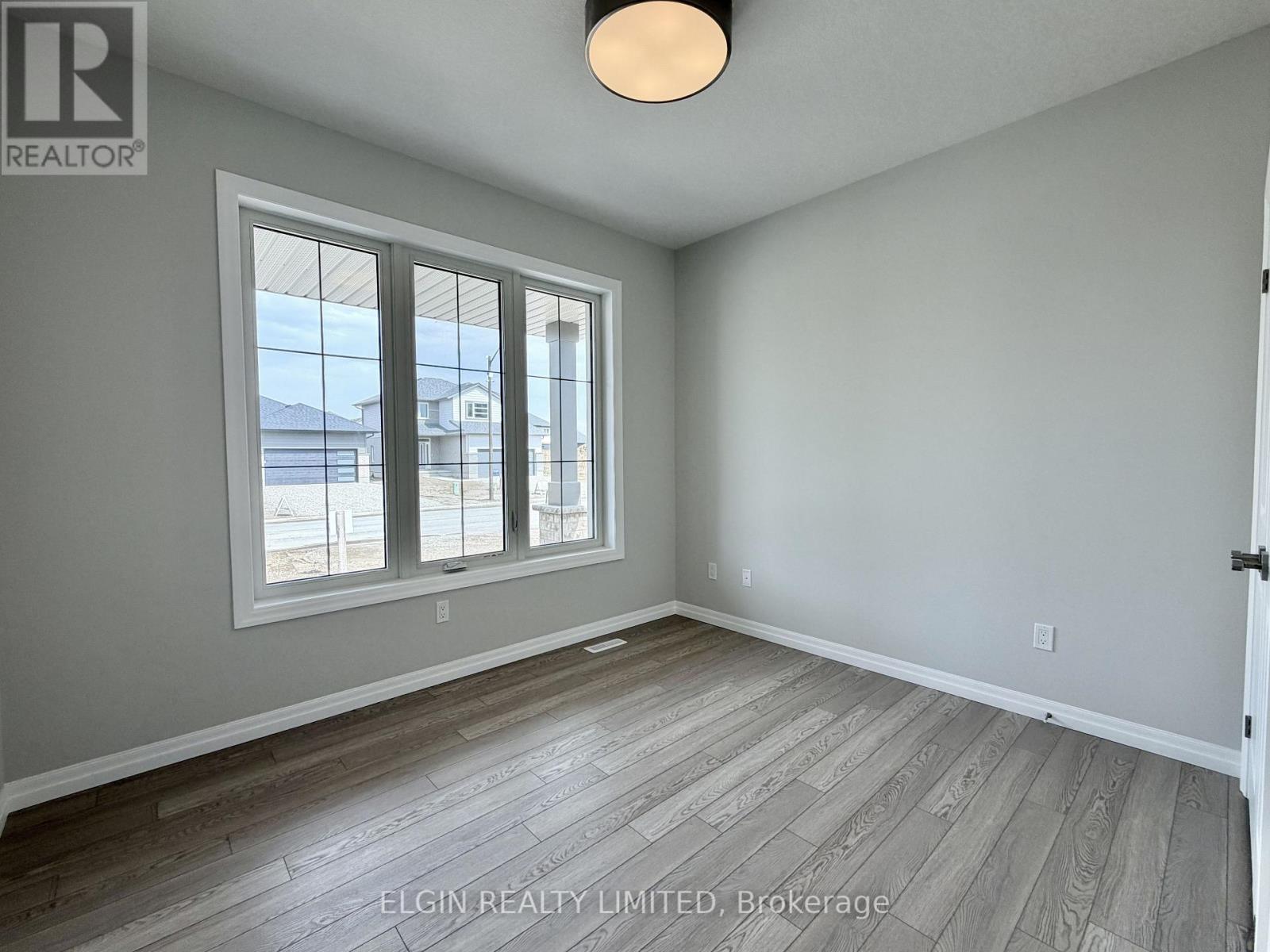 42200 Mcbain Line, Central Elgin, Ontario  N5P 0E4 - Photo 4 - X12964998