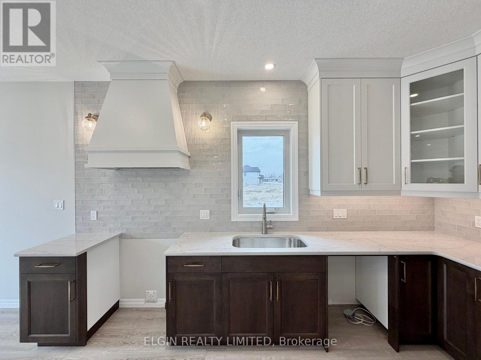 42202 Mcbain Line, Central Elgin, Ontario  N5P 0E4 - Photo 13 - X12965000