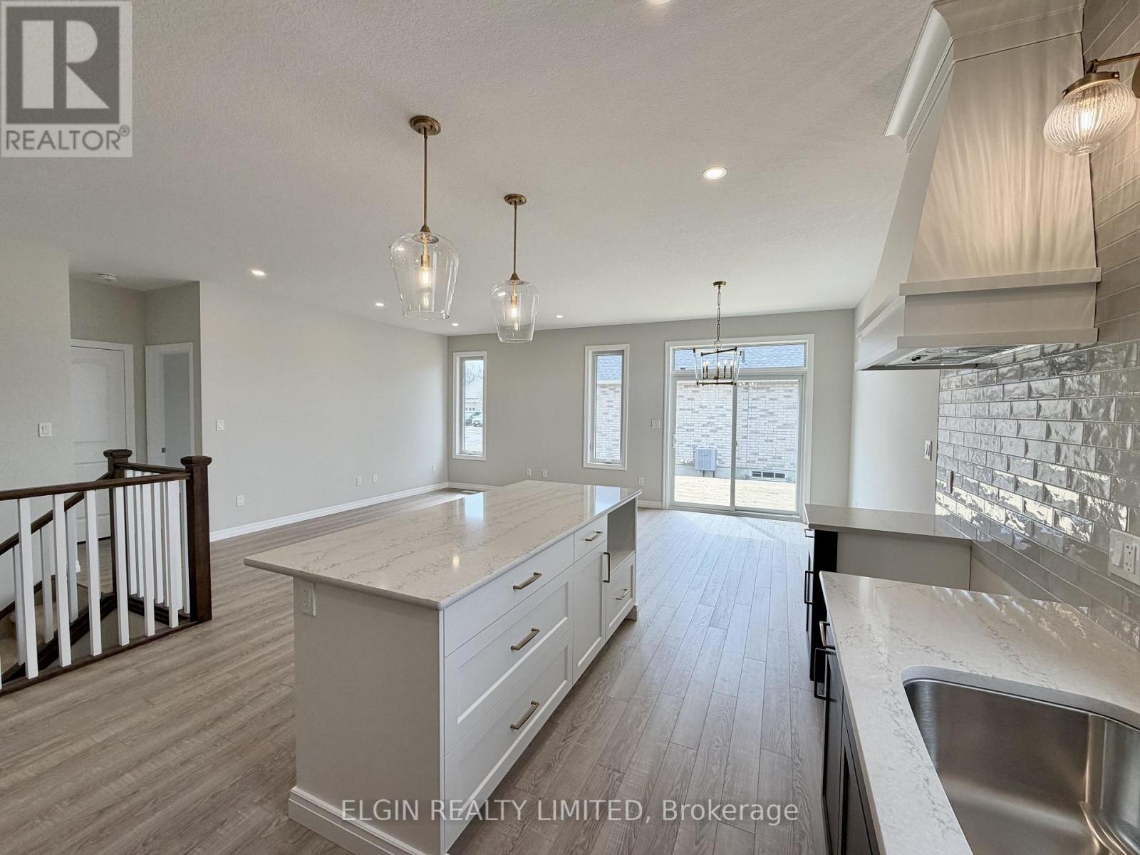 42202 Mcbain Line, Central Elgin, Ontario  N5P 0E4 - Photo 18 - X12965000