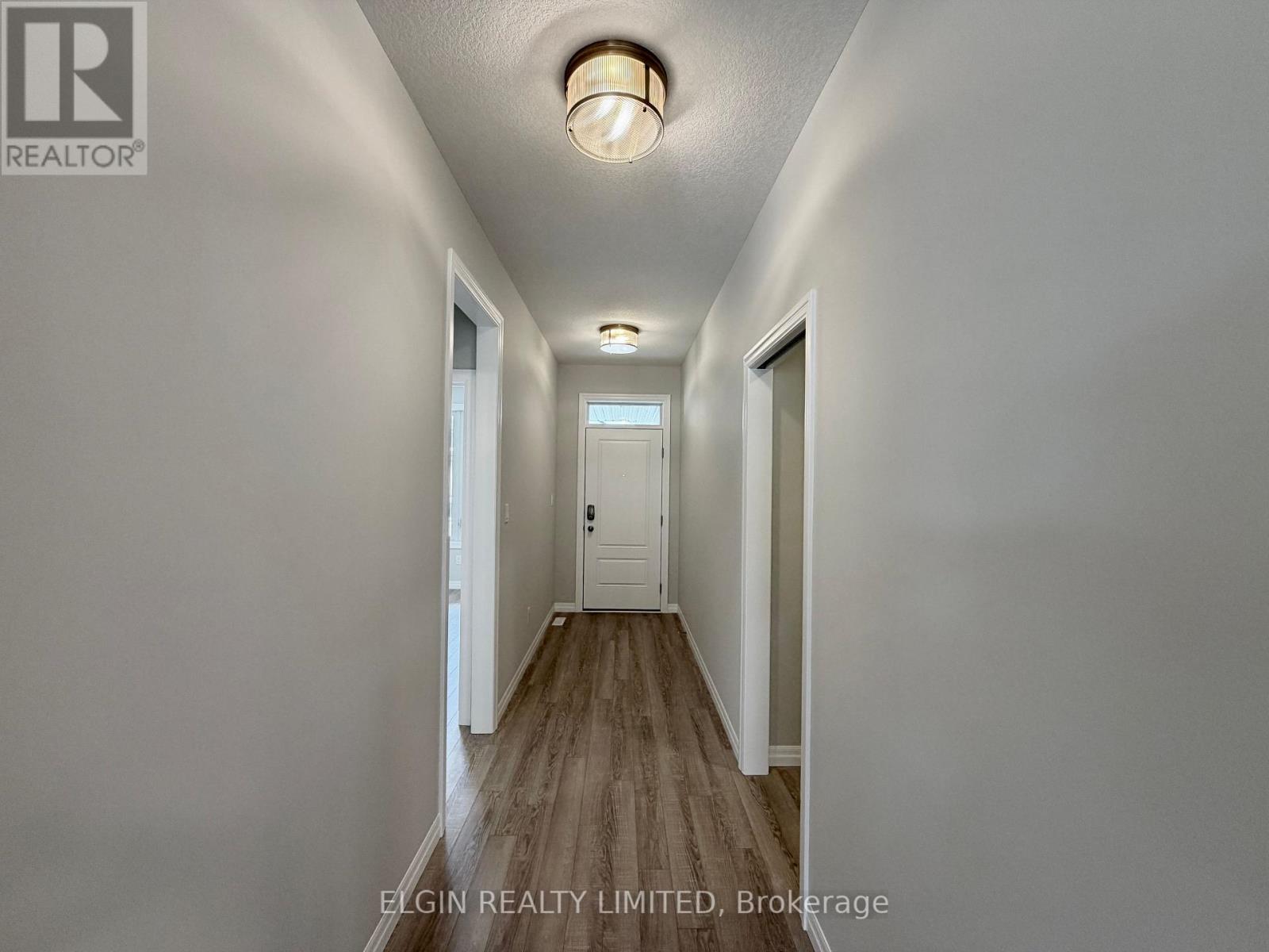 42202 Mcbain Line, Central Elgin, Ontario  N5P 0E4 - Photo 3 - X12965000