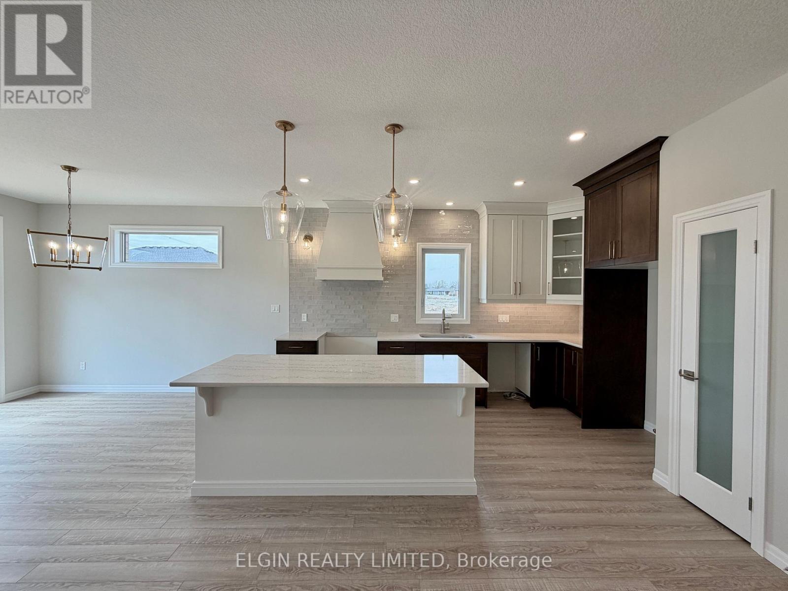 42202 Mcbain Line, Central Elgin, Ontario  N5P 0E4 - Photo 8 - X12965000