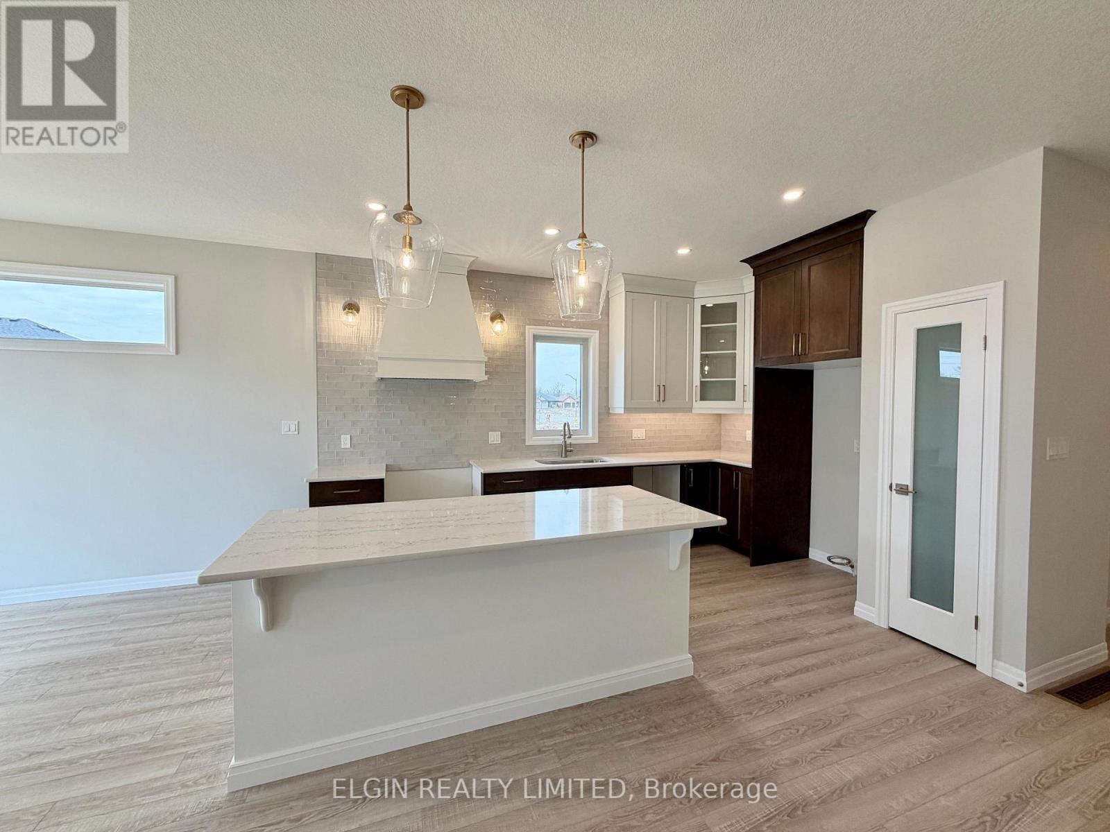 42202 Mcbain Line, Central Elgin, Ontario  N5P 0E4 - Photo 9 - X12965000