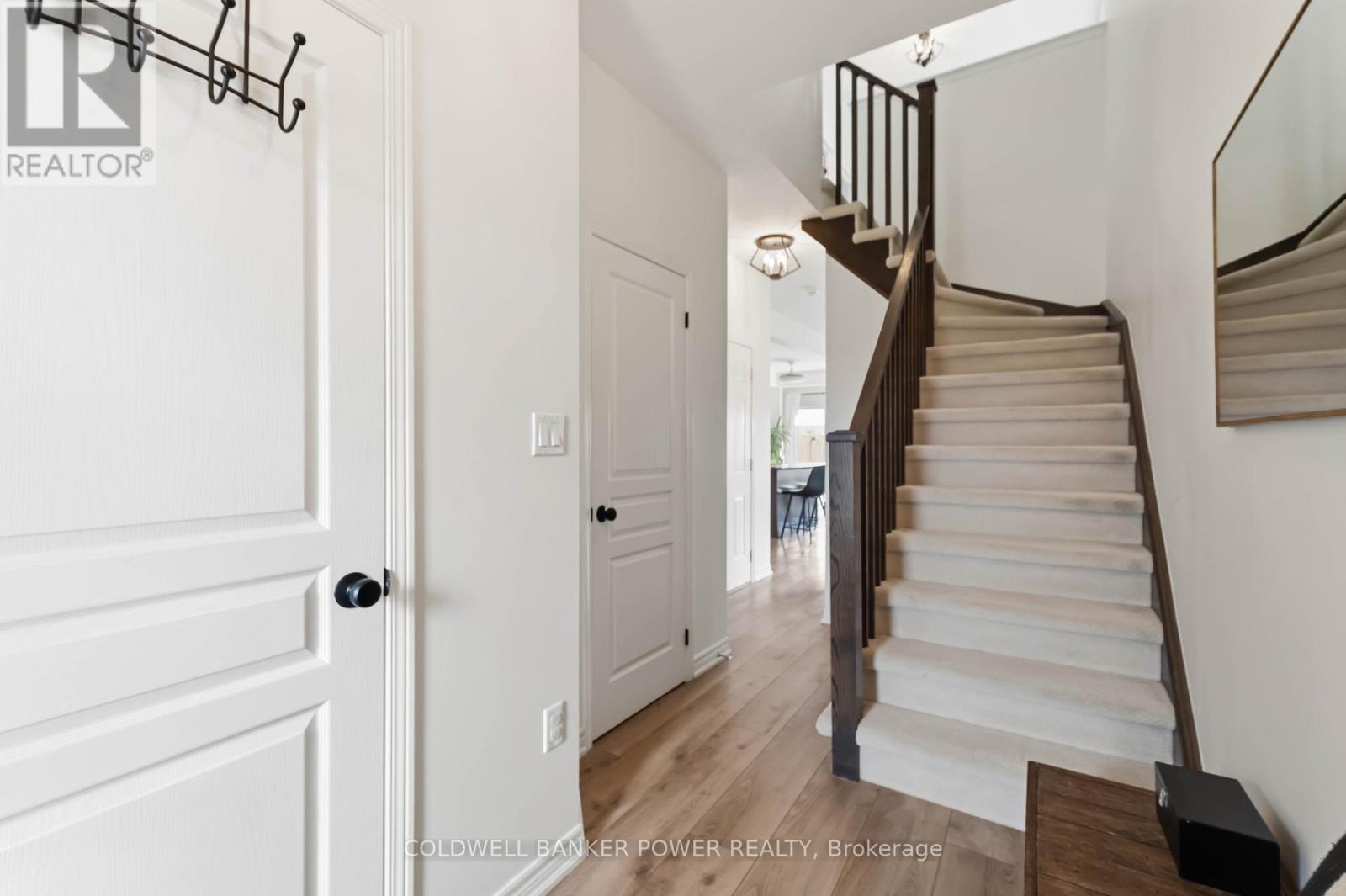 151 Lormont Boulevard, Hamilton, Ontario  L8J 0K2 - Photo 7 - X12965070