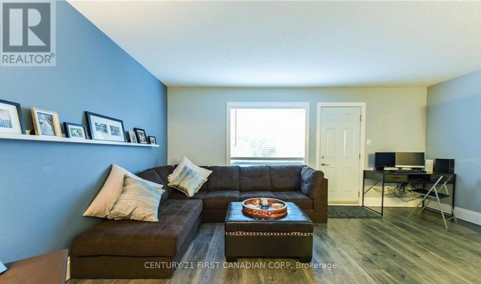 110 - 166 Southdale Road W, London South, Ontario  N6J 2J1 - Photo 4 - X12965080