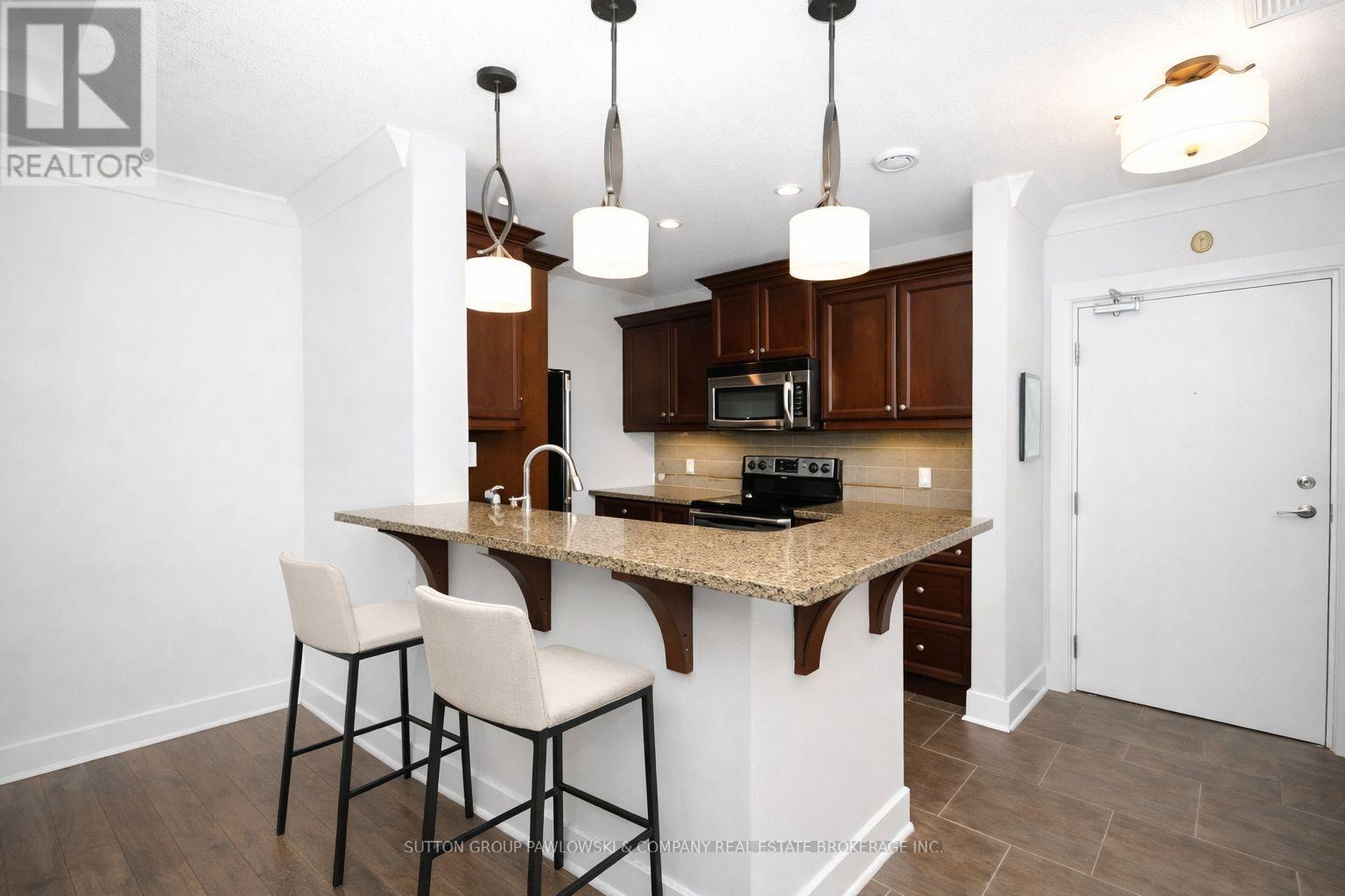 511 - 340 Sugarcreek Trail, London North, Ontario  N6H 0G4 - Photo 18 - X12965220