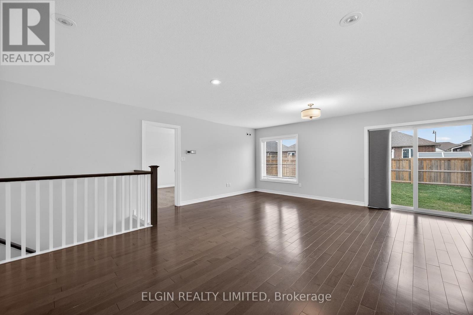 92 Renaissance Court, St. Thomas, Ontario  N5R 0K1 - Photo 12 - X12965322