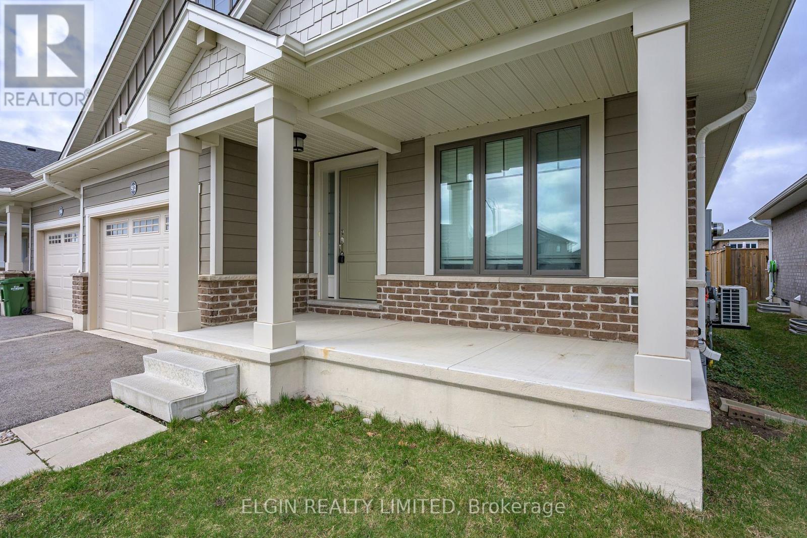 92 Renaissance Court, St. Thomas, Ontario  N5R 0K1 - Photo 2 - X12965322