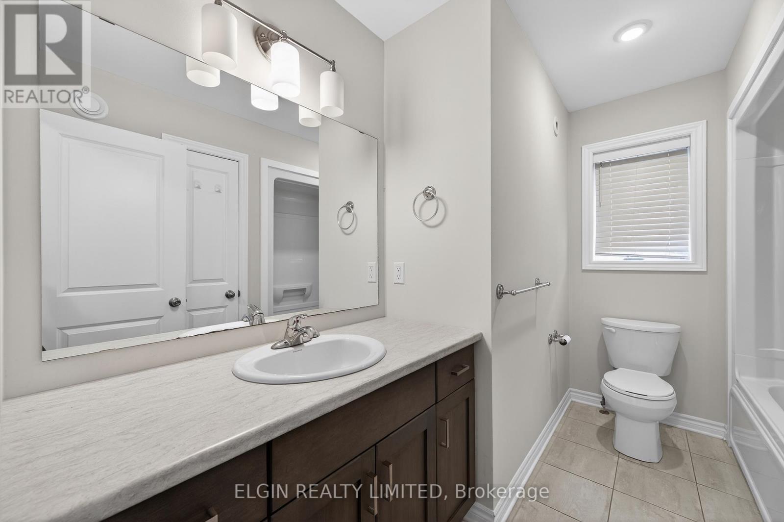 92 Renaissance Court, St. Thomas, Ontario  N5R 0K1 - Photo 7 - X12965322