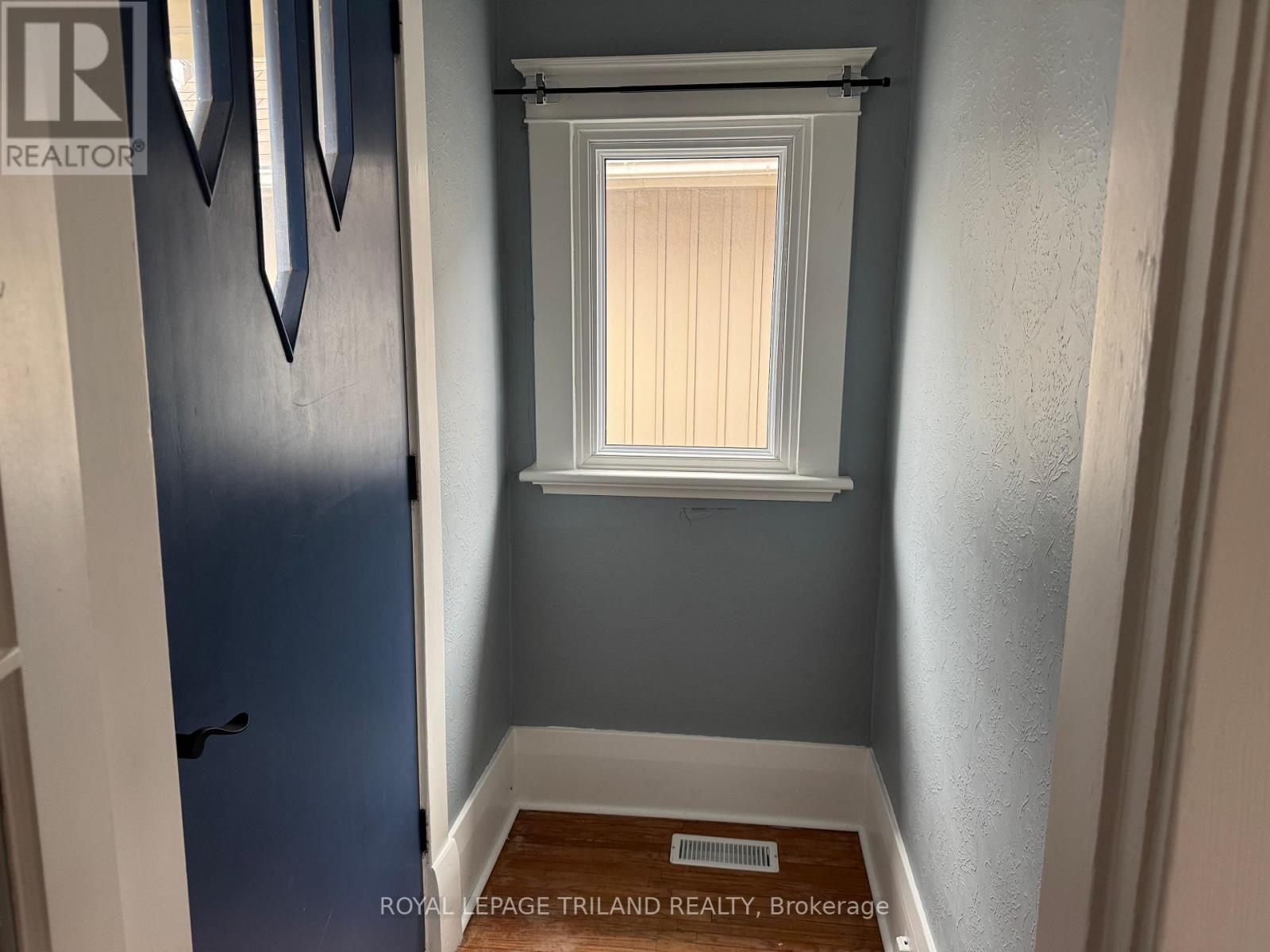 Main - 140 Arundell Street, London East, Ontario  N5Z 2J9 - Photo 3 - X12965340