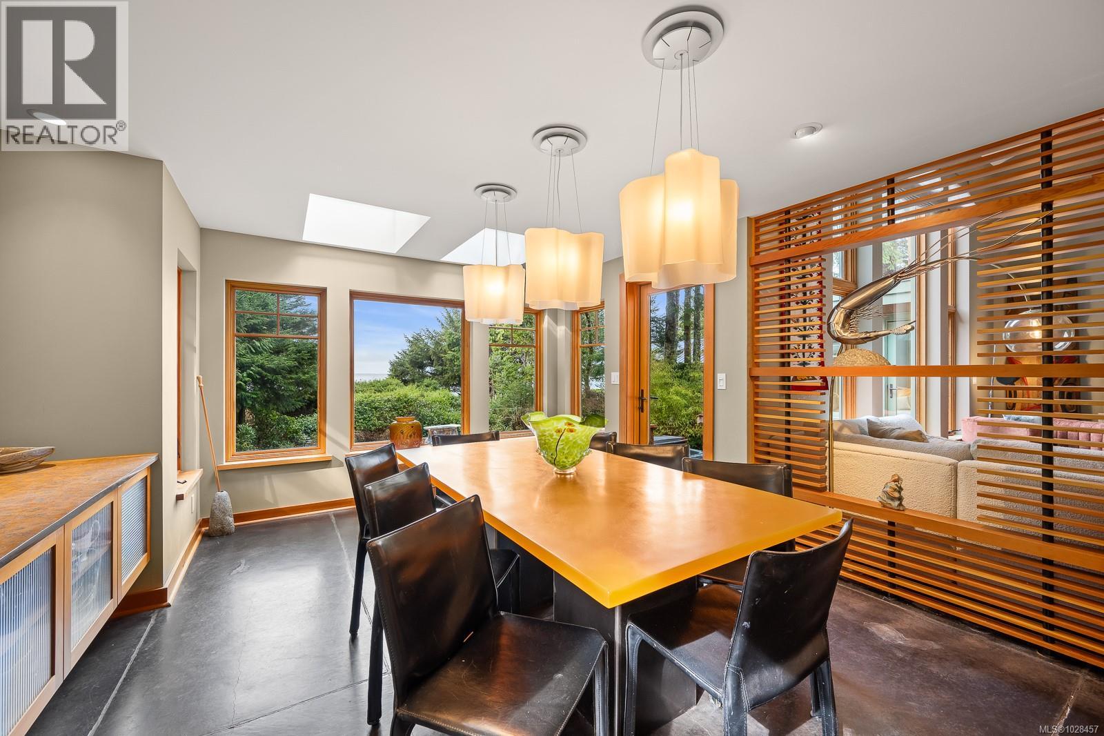 1257 Lynn Rd, Tofino, British Columbia  V0R 2Z0 - Photo 12 - 1028457