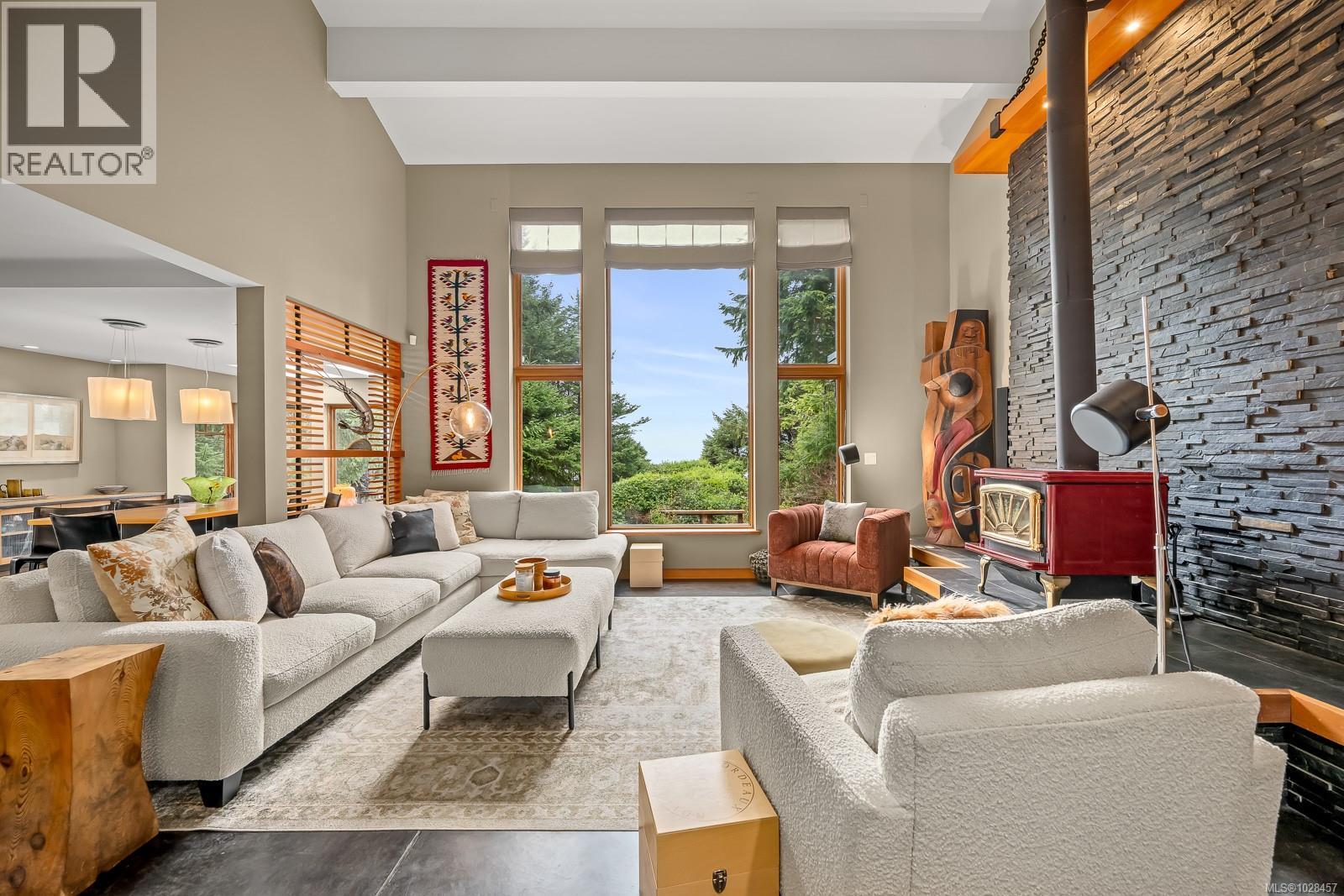 1257 Lynn Rd, Tofino, British Columbia  V0R 2Z0 - Photo 4 - 1028457