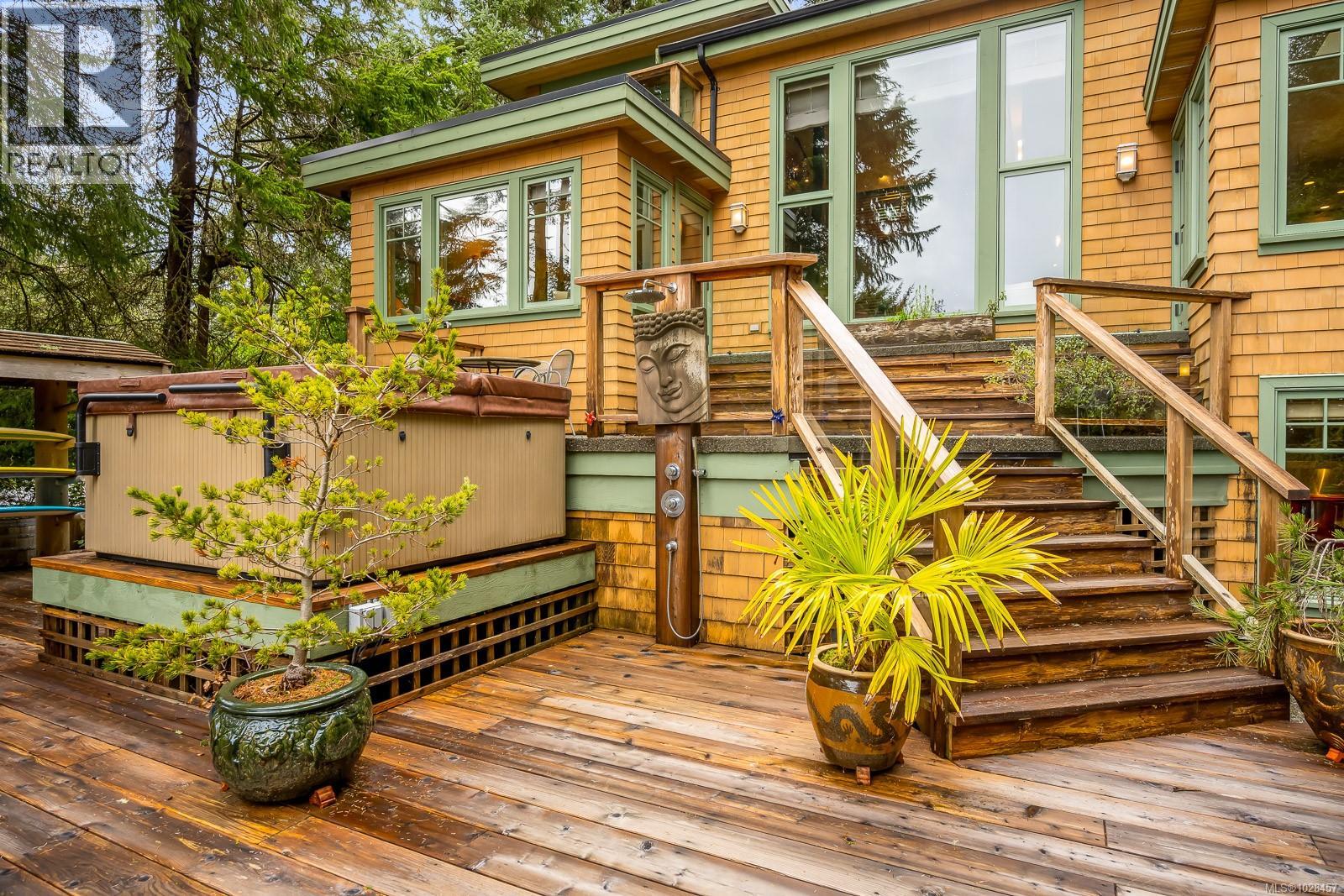 1257 Lynn Rd, Tofino, British Columbia  V0R 2Z0 - Photo 48 - 1028457