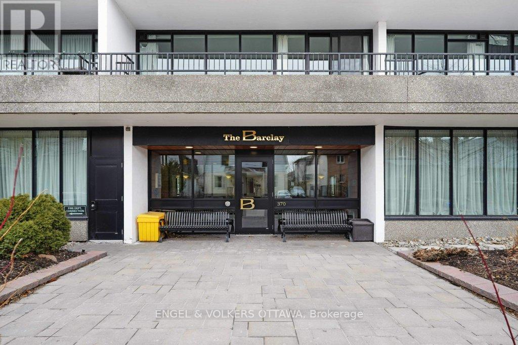 803 - 370 Dominion Avenue, Ottawa, Ontario  K2A 3X4 - Photo 3 - X12965044