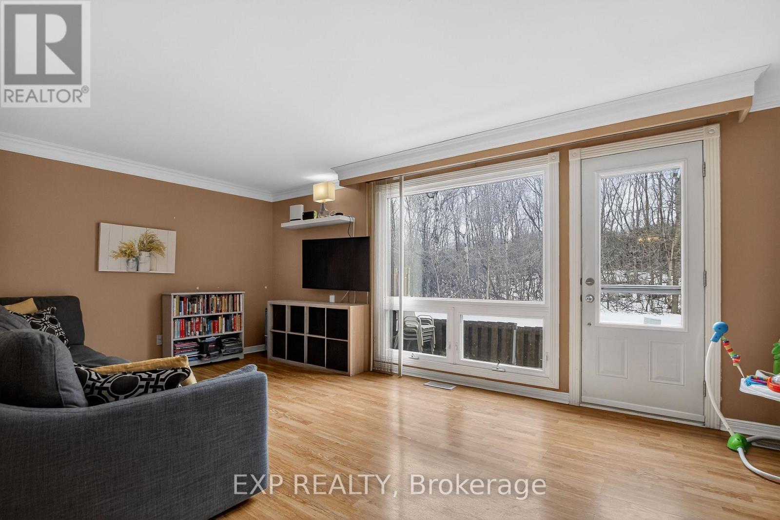 70 - 42f Benlea Drive, Ottawa, Ontario  K2G 4A9 - Photo 5 - X12965060