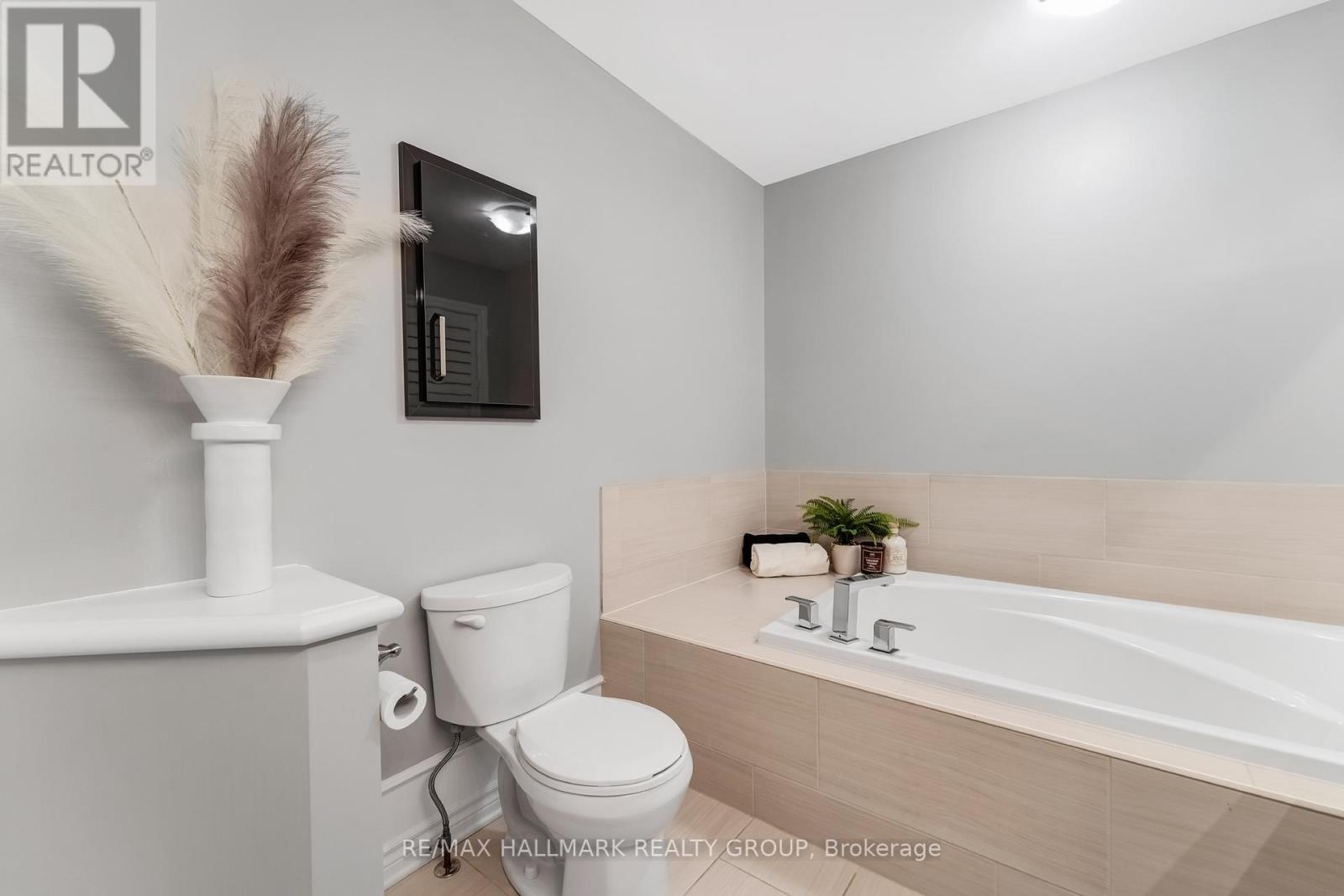 327 Ballinville Circle, Ottawa, Ontario  K4M 0C4 - Photo 31 - X12965084